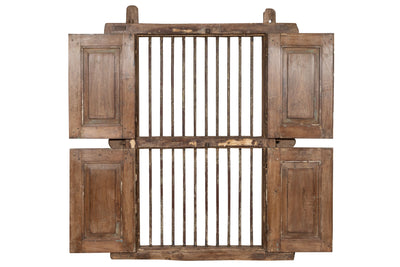 Biscottini Finestra finestrina grata porta in legno massello e in ferro antica e vecchia con telaio da interno o da esterno