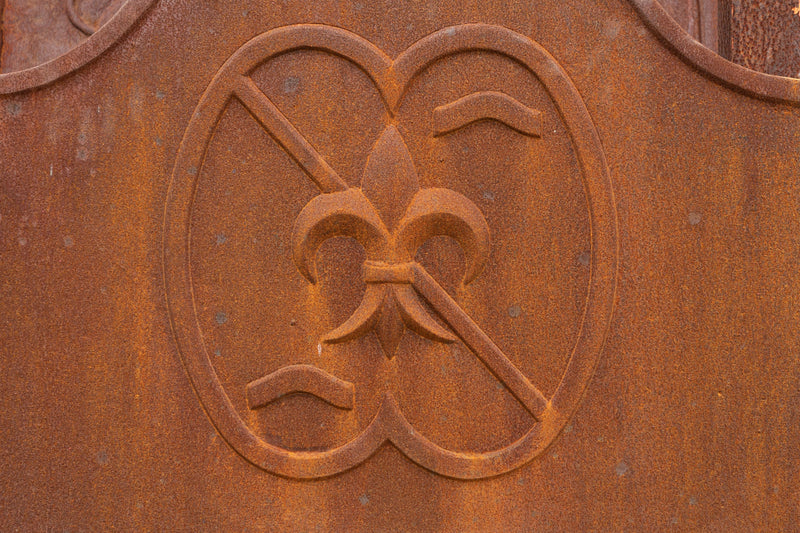 Biscottini Piastra da camino in fusione di ghisa ruggine al naturale realizzata decorata