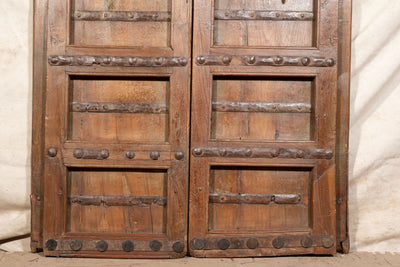 Biscottini Porta portone in legno massello e ferro da interno o da esterno vecchia e antica medievale scorrevole