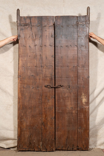 Biscottini Porta portone in legno massello e ferro da interno o da esterno vecchia e antica medievale scorrevole