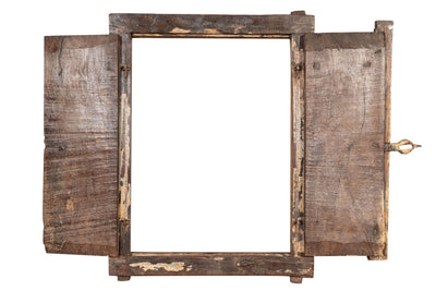 Biscottini Finestra finestrina grata in legno massello e in ferro antica e vecchia medievale con telaio da interno o da esterno