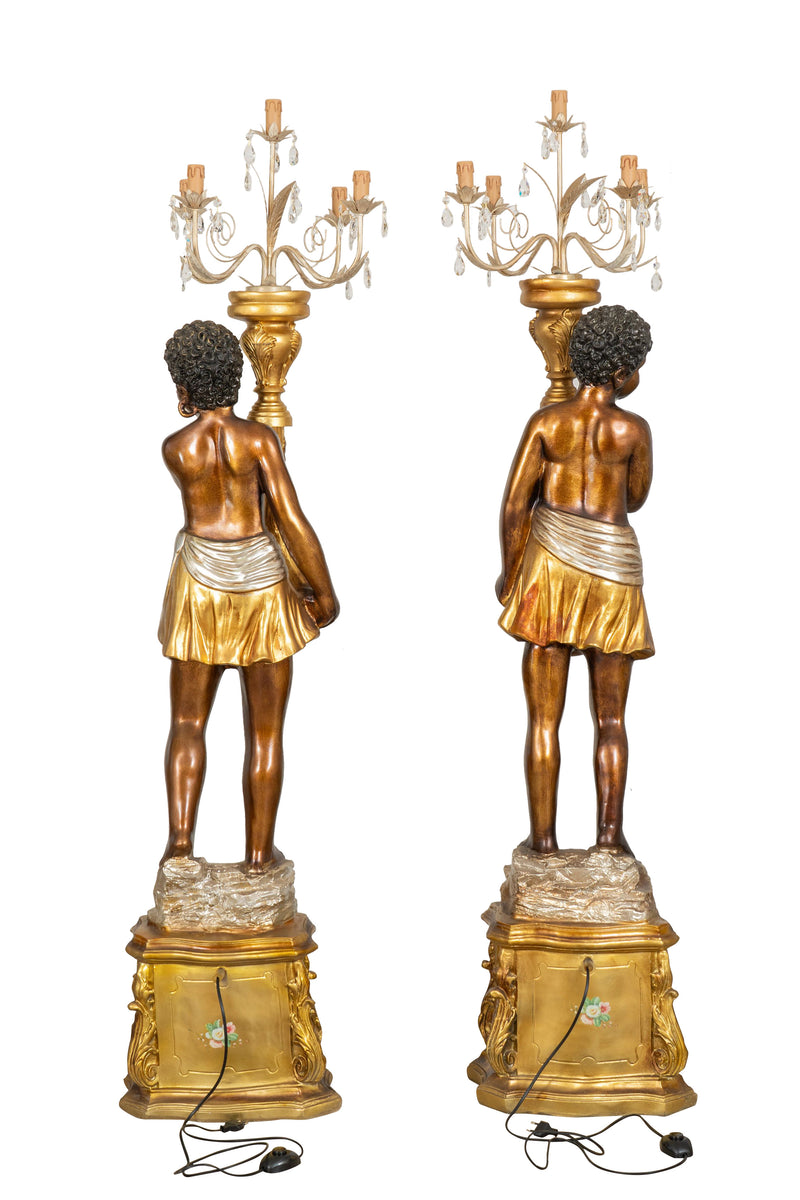 Biscottini Coppia di mori con luci dipinti a mano lampadario dimensioni larghezza Offerta