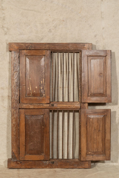 Biscottini Finestra finestrina grata porta in legno massello e in ferro antica e vecchia con telaio da interno o da esterno