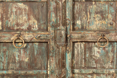 Biscottini Porta portone in legno massello e ferro da interno o da esterno vecchia e antica medievale scorrevole