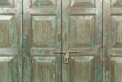 Biscottini Porta portone in legno massello e ferro da interno o da esterno vecchia e antica medievale scorrevole con telaio