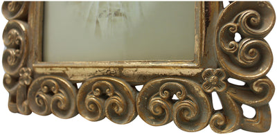 Biscottini Portafoto da appoggio verticale/orizzontale in resina finitura oro anticata L25xPR2xH30 cm