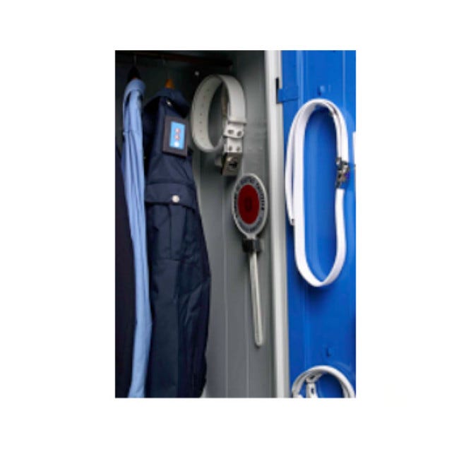 Armadietto spogliatoio con 3 vani porta oggetti interni per Polizia Locale Municipale cm. 60x50x195h