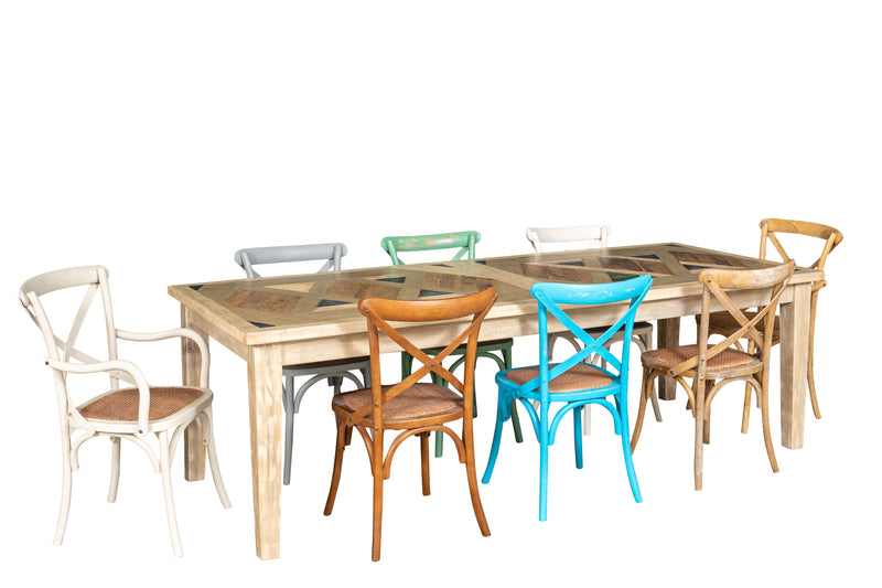 Biscottini Sedia con braccioli Thonet in massello di frassino in finitura noce chiaro anticato e seduta in paglia di Vienna