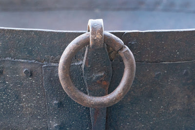 Biscottini VECCHIO CONTENITORE IN FERRO BATTUTO /crogiolo dimensioni diametro Offerta