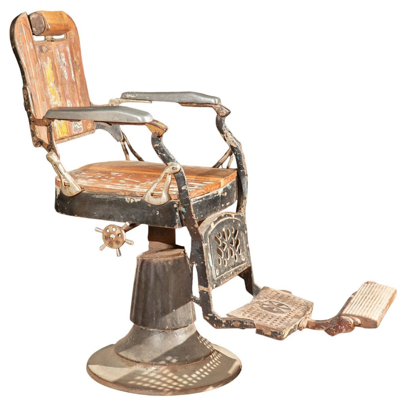 Biscottini Vecchia sedia poltrona da barbieri restaurata