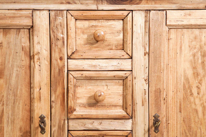 Biscottini Credenza Country in legno massello di tiglio finitura naturale L135xPR45xH92 cm. Made in Italy