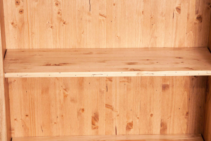 Biscottini Piccola libreria Country in legno massello di tiglio finitura naturale L68xPR25xH98 cm. Made in Italy