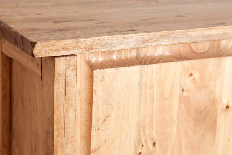 Biscottini Vetrina Credenza Country in legno massello di tiglio finitura naturale L68xPR25xH130 cm. Made in Italy