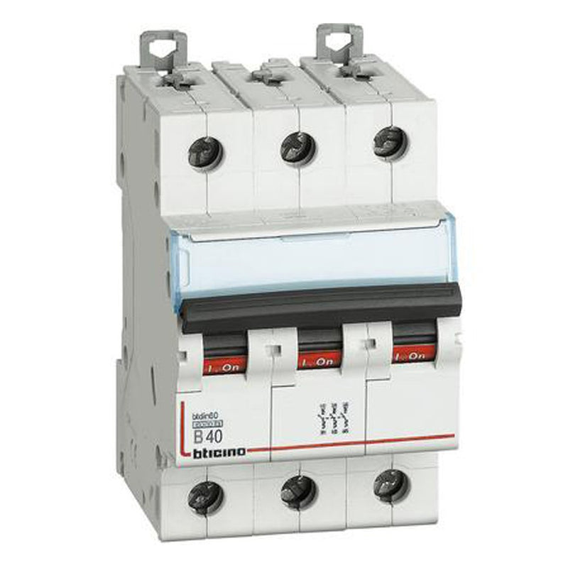 Interruttore magnetotermico 3P 3MOD. 40A Bticino