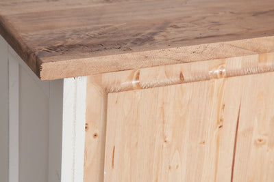 Biscottini Piccola libreria Country in legno massello di tiglio struttura bianca anticata piano finitura naturale L68xPR25xH98 cm. Made in