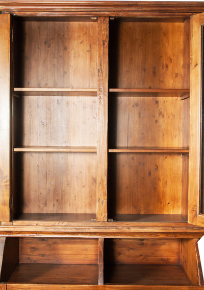 Biscottini Libreria Country in legno massello di tiglio finitura noce L172xPR50xH226 cm. Made in Italy