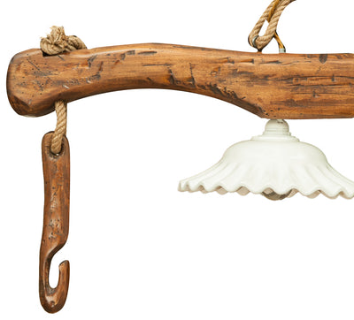 Biscottini Giogo lampadario in legno massello di tiglio finitura noce .Made in Italy