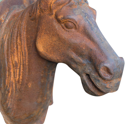 Biscottini Testa di cavallo da parete in fusione di ghisa finitura ruggine naturale L18xPR30xH34 cm