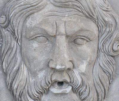 Biscottini Frontone in pietra L40xPR13xH40 cm realizzato completamente mano Offerta