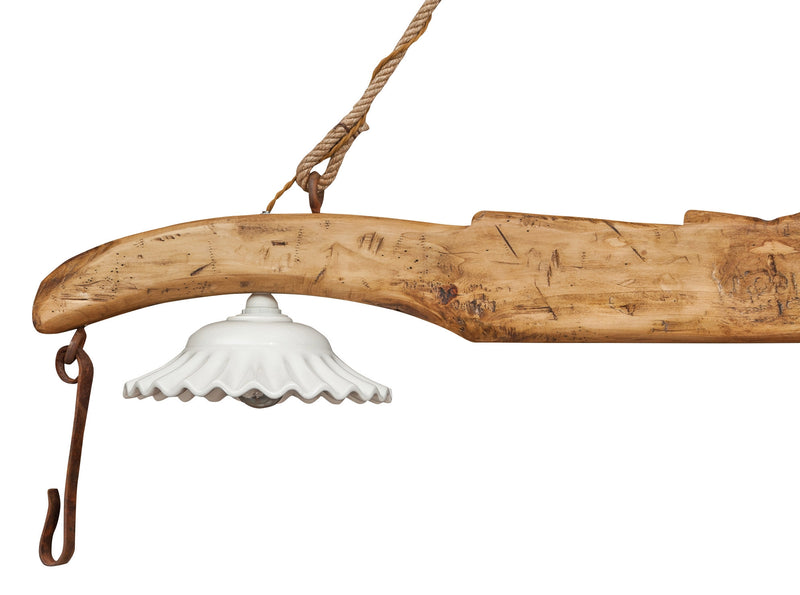 Biscottini Giogo lampadario in legno massello di tiglio finitura naturale. Made in Italy