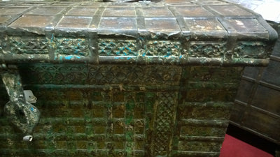 Biscottini Vecchio forziere in legno e ferro L126xPR65xH106 cm realizzato dimensioni Molto