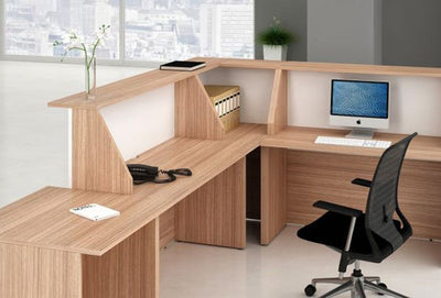 Banco reception angolare in melaminico verniciato cm. 76,1X76,1X117h