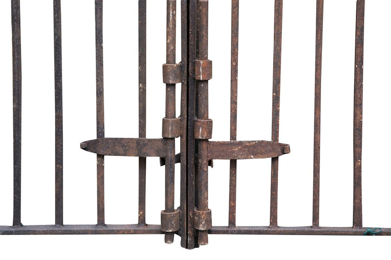 Biscottini CANCELLO IN FERRO PIENO FINITURA ANTICATA L410xPR10xH298 CM. interamente