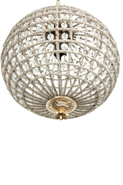 Biscottini Lampadario in fusione di ottone e gemme in cristallo struttura sapientemente