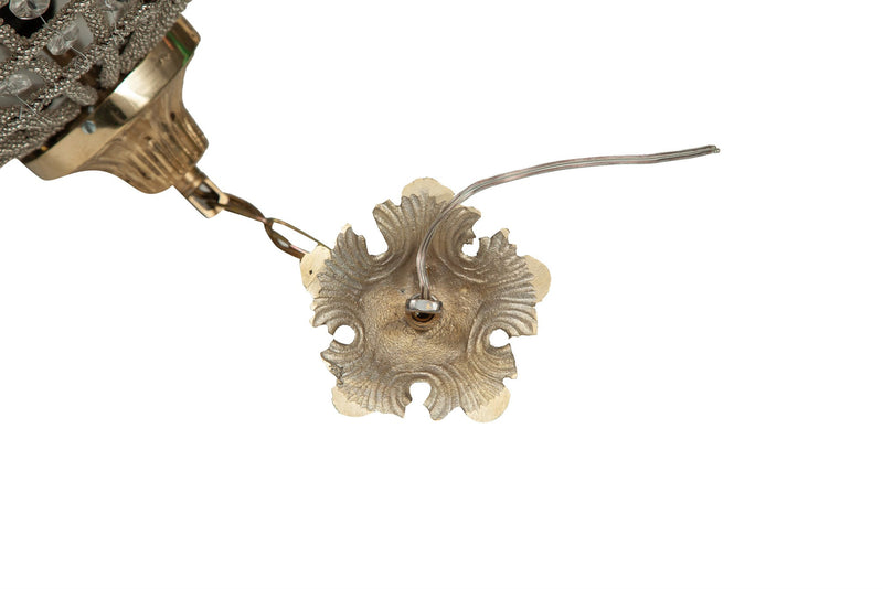 Biscottini Lampadario in fusione di ottone e gemme in cristallo struttura sapientemente