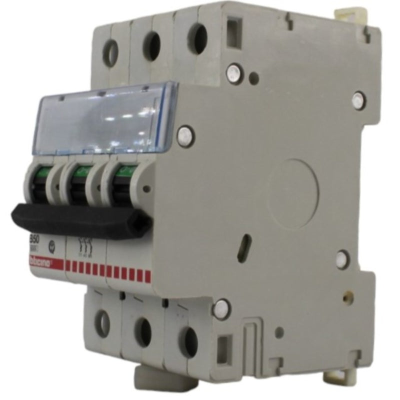 Interruttore magnetotermico 3P 3modulo 50A Bticino