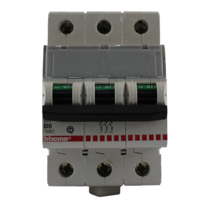 Interruttore magnetotermico 3P 3modulo 6A Bticino