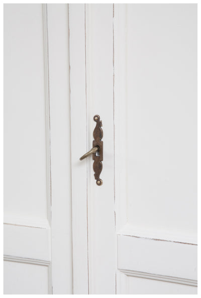 Biscottini Armadio Shabby in legno massello di tiglio finitura bianca anticata L130xPR57xH210 cm. Made in Italy