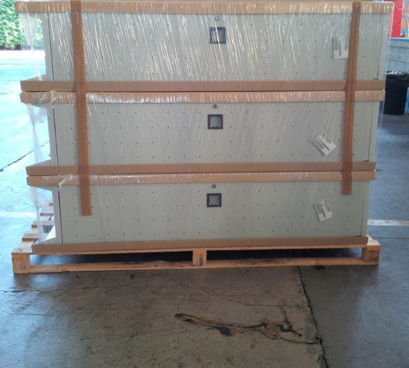 Armadio cartelliera metallica a 10 caselle con chiusura centralizzata cm. 90x35x106h