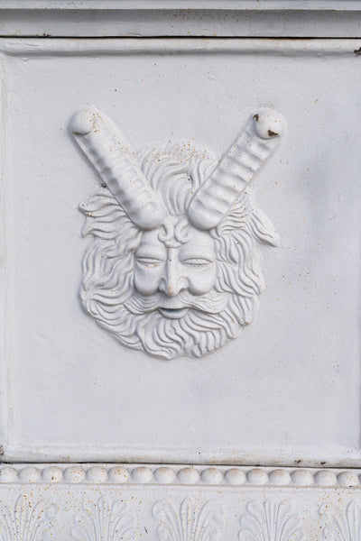 Biscottini Vaso con base in fusione di ghisa finitura bianca anticata Molto Stabile