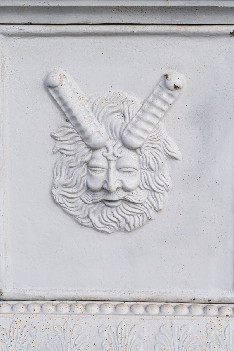 Biscottini Vaso con base in fusione di ghisa finitura bianca anticata Molto Stabile