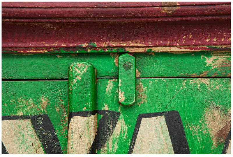 Biscottini Armadietto da officina motor oil in legno massiccio dipinto a mano