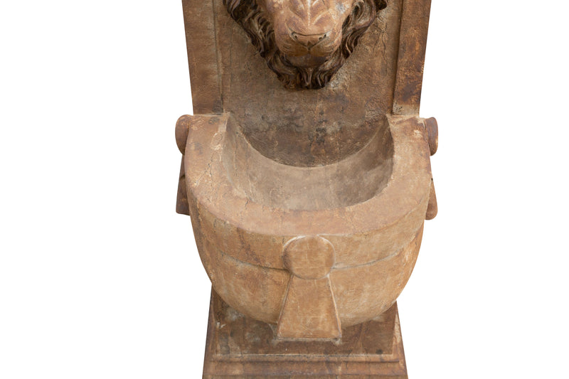 Biscottini Fontana a muro in pietra L40xPR59xH125 cm smontabile dimensioni realizzata