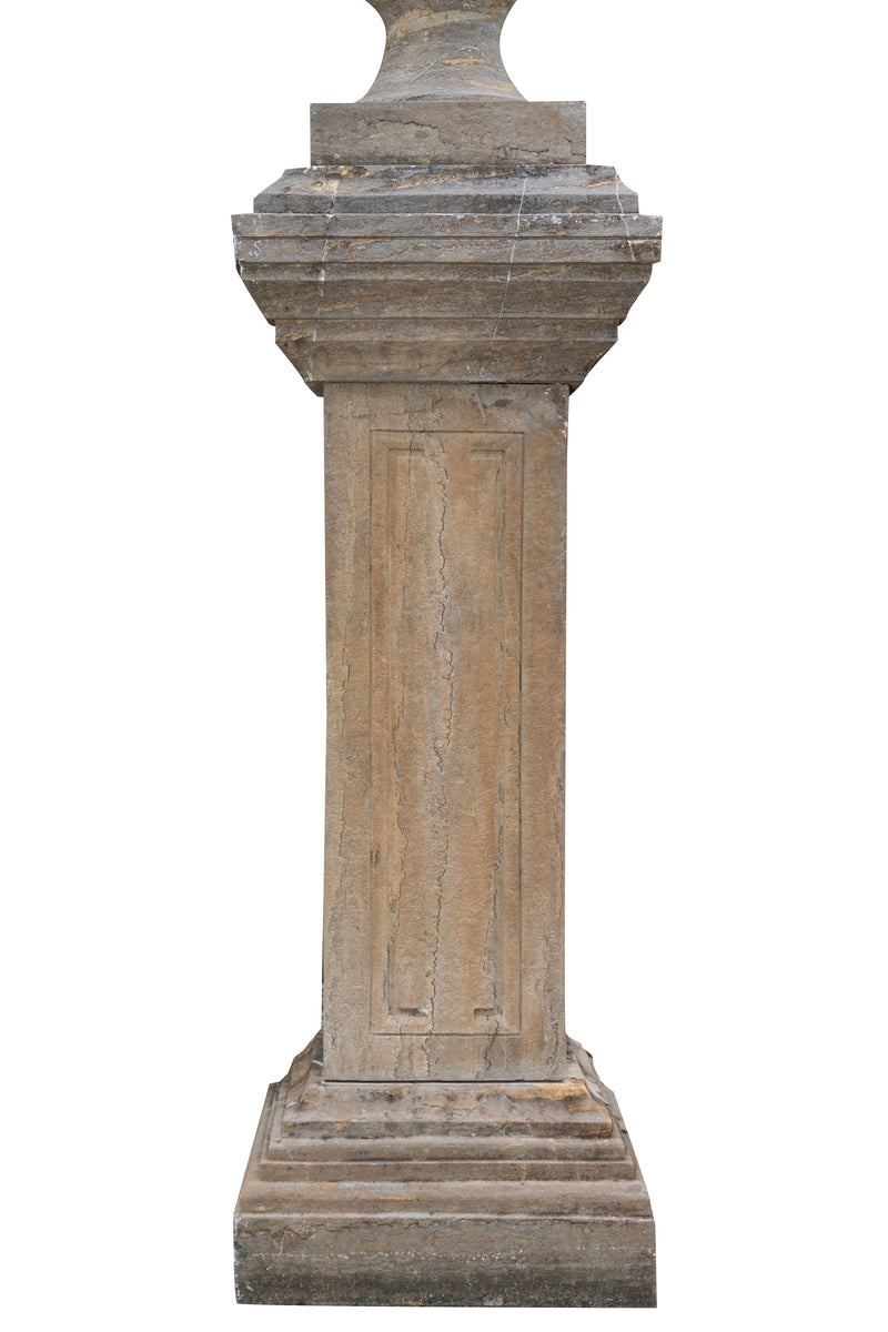 Biscottini Vaso con base in pietra L65xPR65xH198 cm completo base, dimensioni Offerta