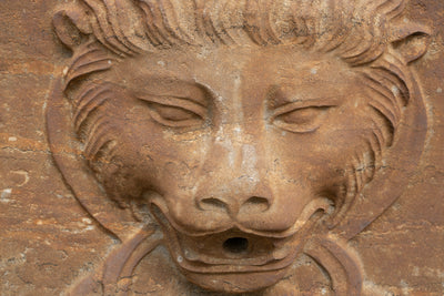 Biscottini Frontone in pietra L40xPR20xH40 cm realizzato completamente mano Offerta