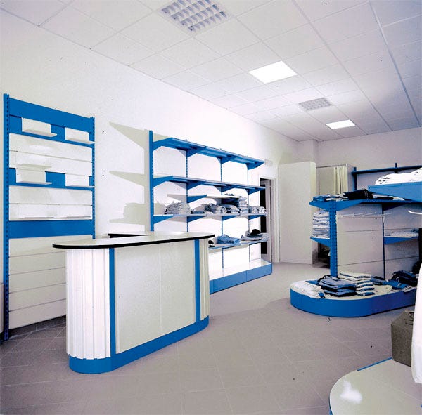 Arredo negozi scaffalatura metallica verniciata modulo a parete cm. 80x30x300h