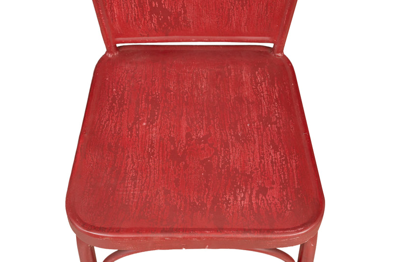 Biscottini Sedia sagomata "Bistro de Paris" in ferro finitura rosso anticata L43xPR48xH92 cm