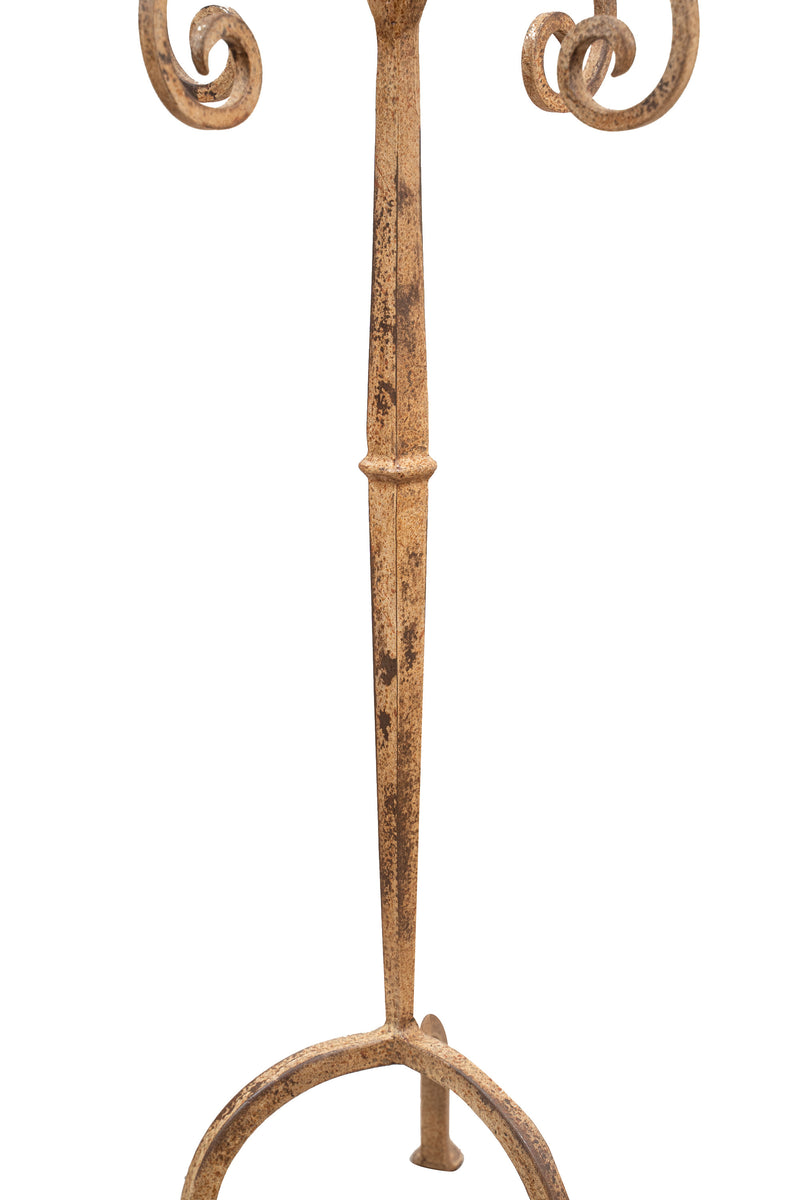 Biscottini Candeliere piantana in ferro battuto lavorato a mano finitura crema anticata L49XPR49XH94 cm