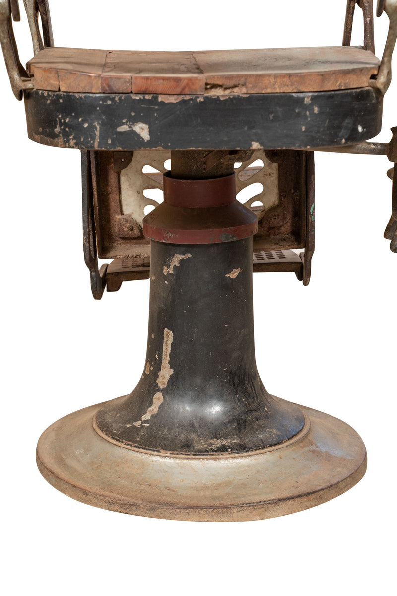 Biscottini Vecchia sedia poltrona da barbieri restaurata