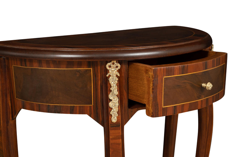 Biscottini Tavolino Consolle in legno impiallacciato noce arricchito con particolari intarsi fatti a mano e decori in bronzo