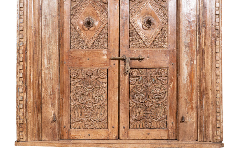 Biscottini Porta in legno massello e ferro da interno o da esterno vecchia e antica medievale con telaio scorrevole