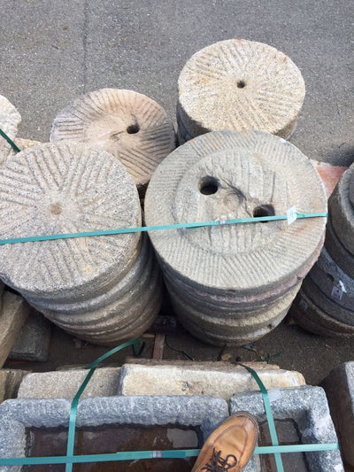 Biscottini Elemento di macina in pietra, misure assortite Vecchia ruota passato Offerta
