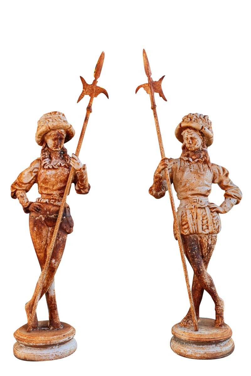 Biscottini Coppia di statue in fusione di ghisa L57xPR35xH167 cm cad. finitura bianca anticata