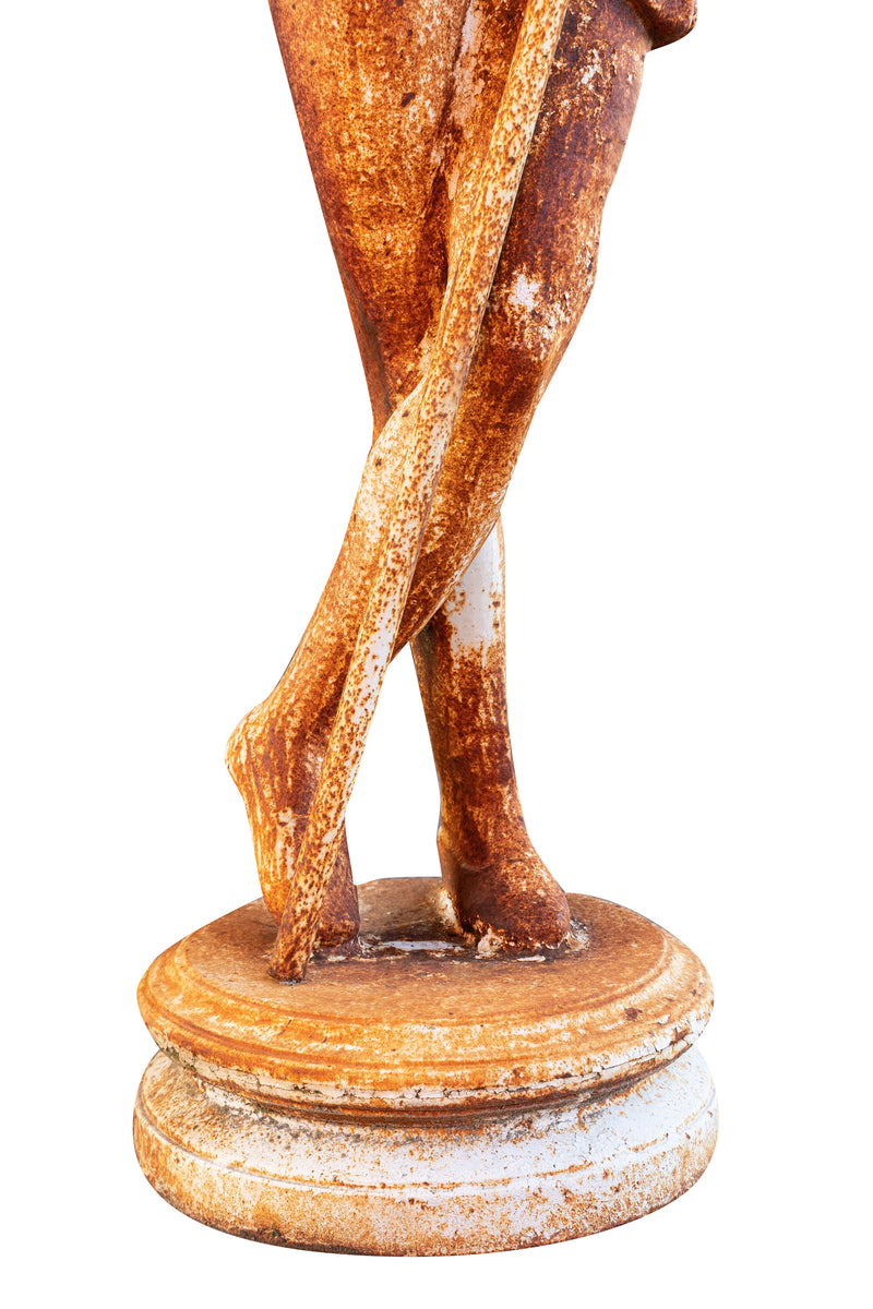 Biscottini Coppia di statue in fusione di ghisa L57xPR35xH167 cm cad. finitura bianca anticata