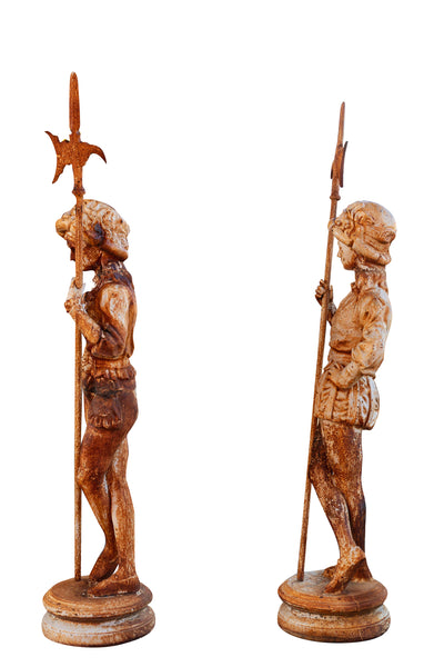 Biscottini Coppia di statue in fusione di ghisa L57xPR35xH167 cm cad. finitura bianca anticata