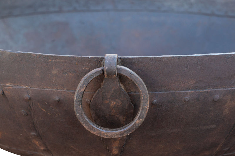 Biscottini VECCHIO CONTENITORE IN FERRO BATTUTO